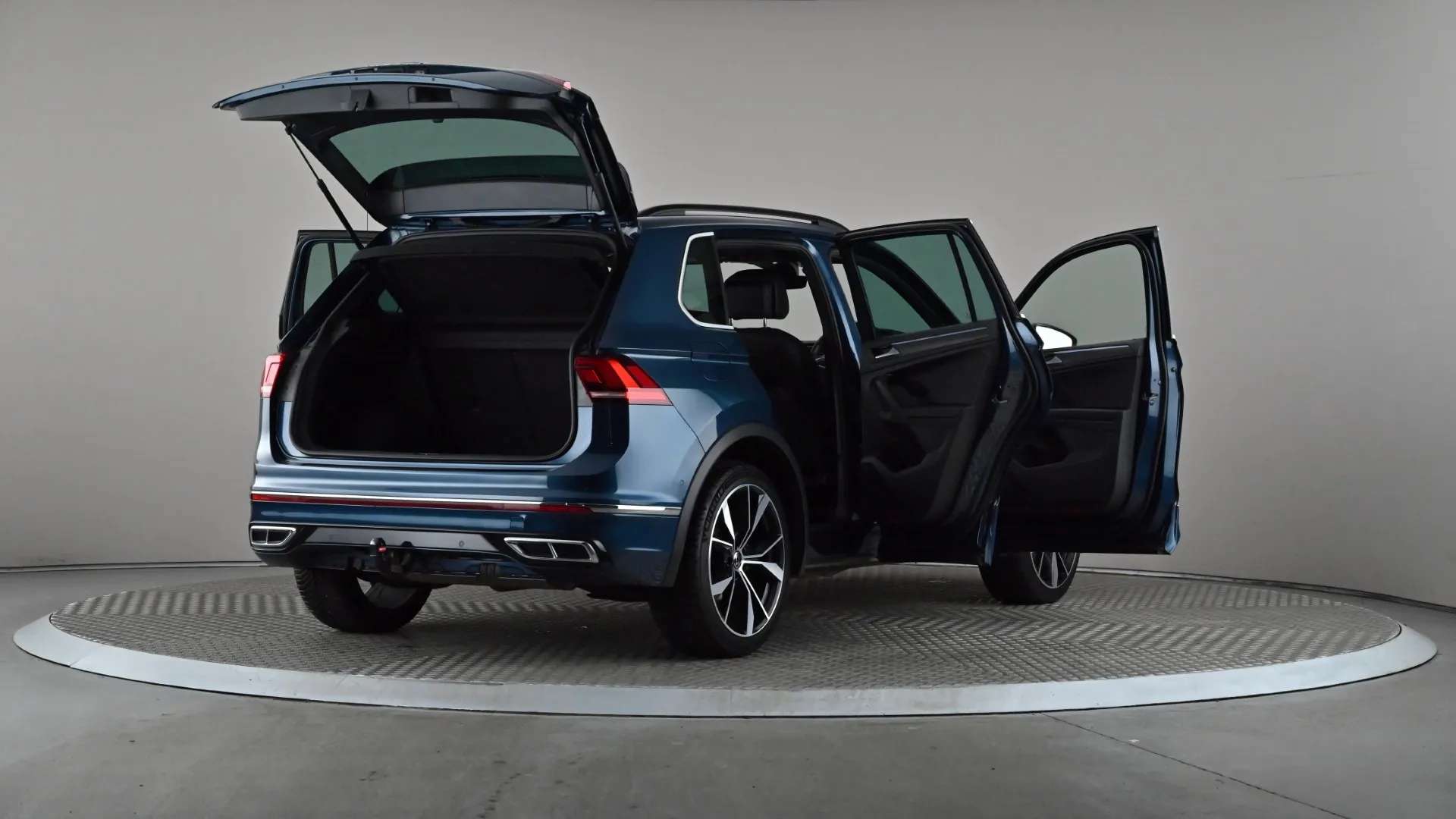 2023 VOLKSWAGEN TIGUAN 2023 VOLKSWAGEN TIGUAN