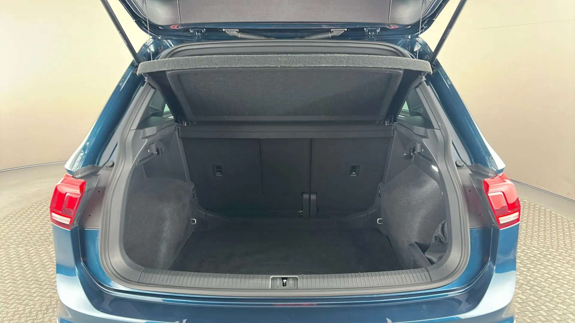 2023 VOLKSWAGEN TIGUAN 2023 VOLKSWAGEN TIGUAN