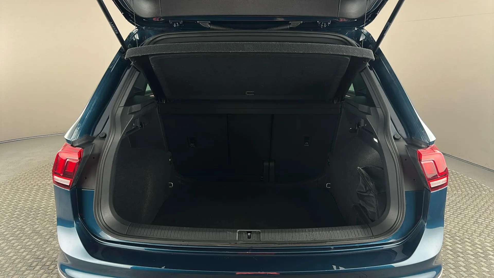 2023 VOLKSWAGEN TIGUAN 2023 VOLKSWAGEN TIGUAN