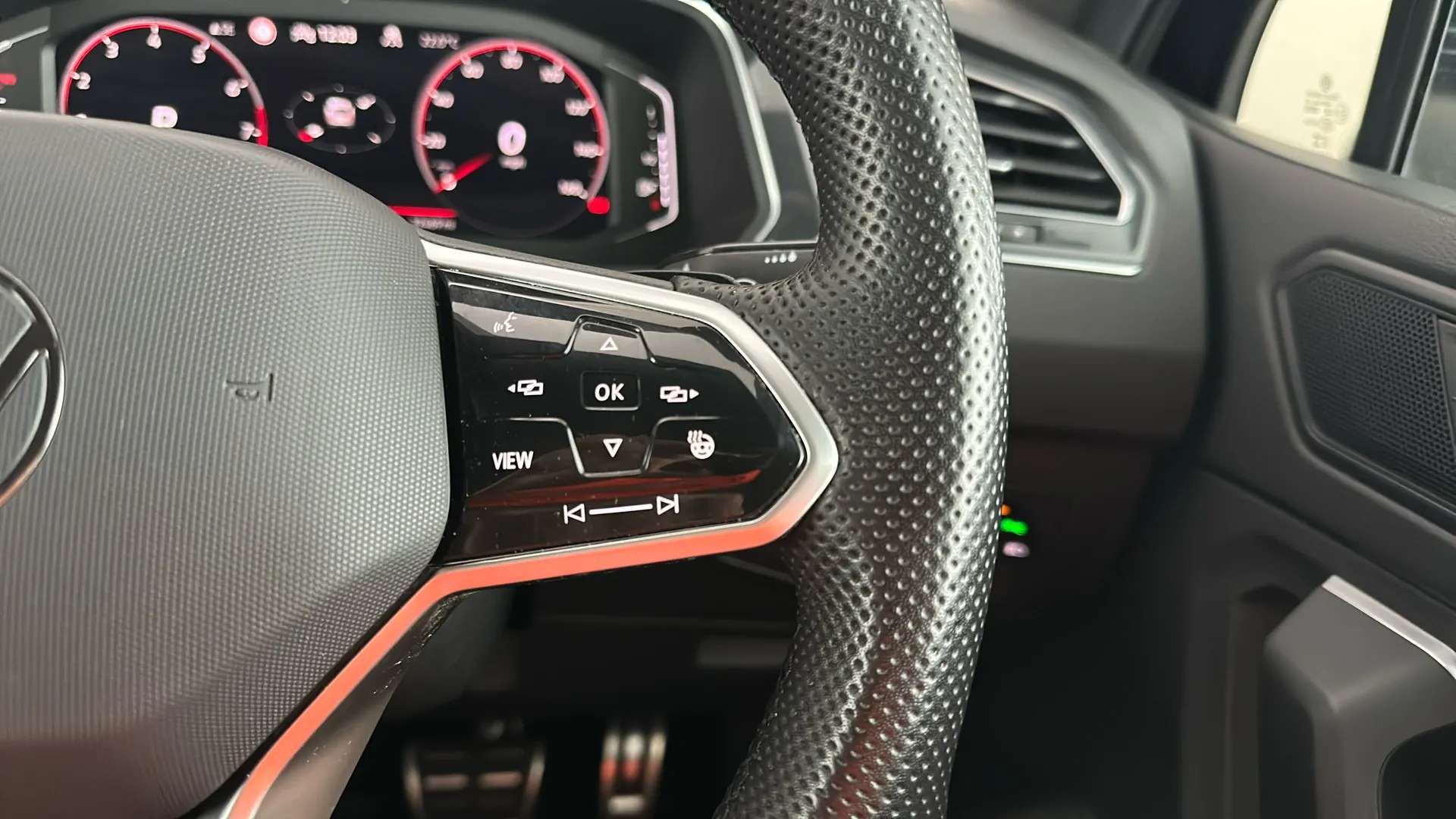 2023 VOLKSWAGEN TIGUAN 2023 VOLKSWAGEN TIGUAN
