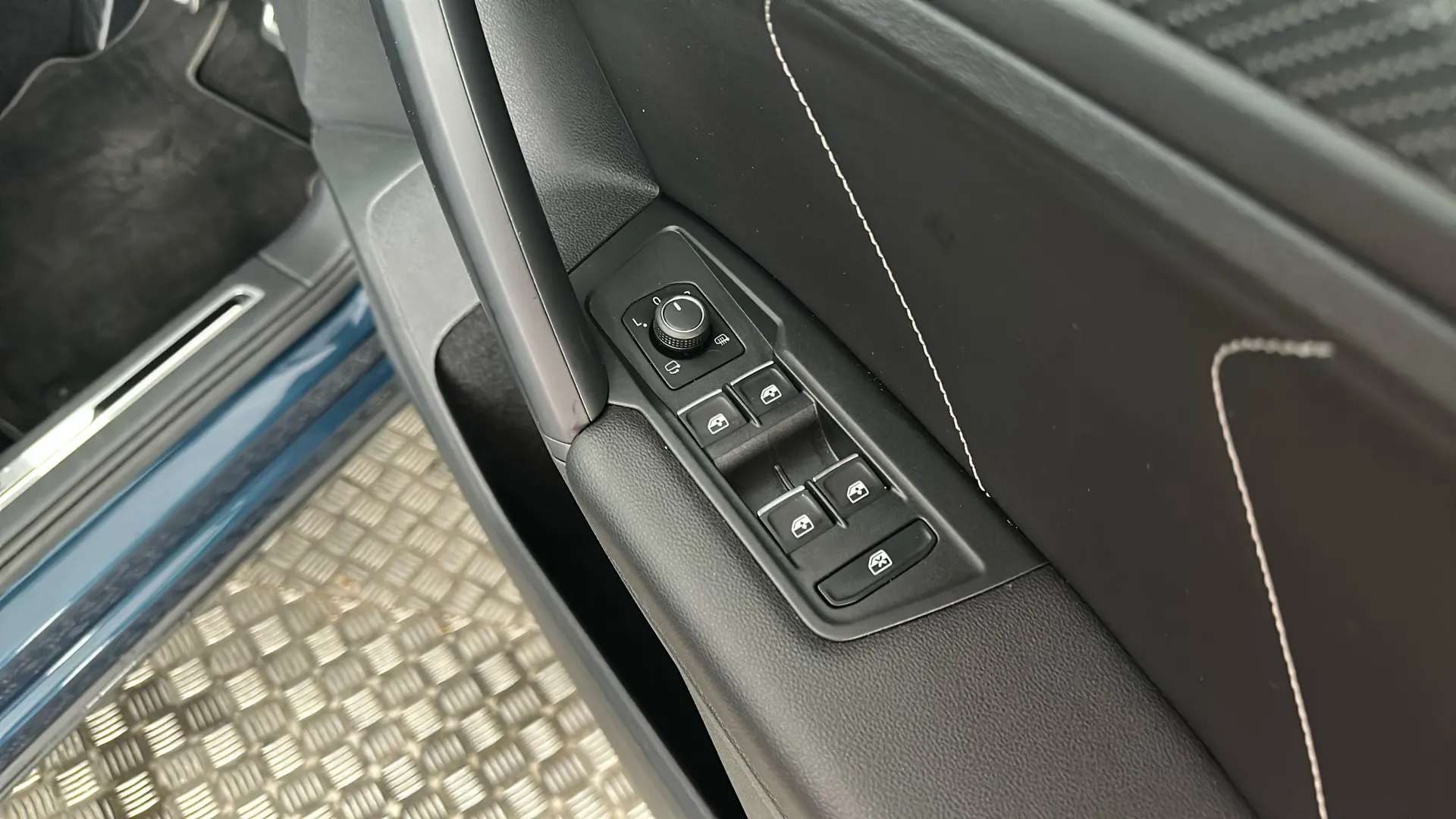 2023 VOLKSWAGEN TIGUAN 2023 VOLKSWAGEN TIGUAN