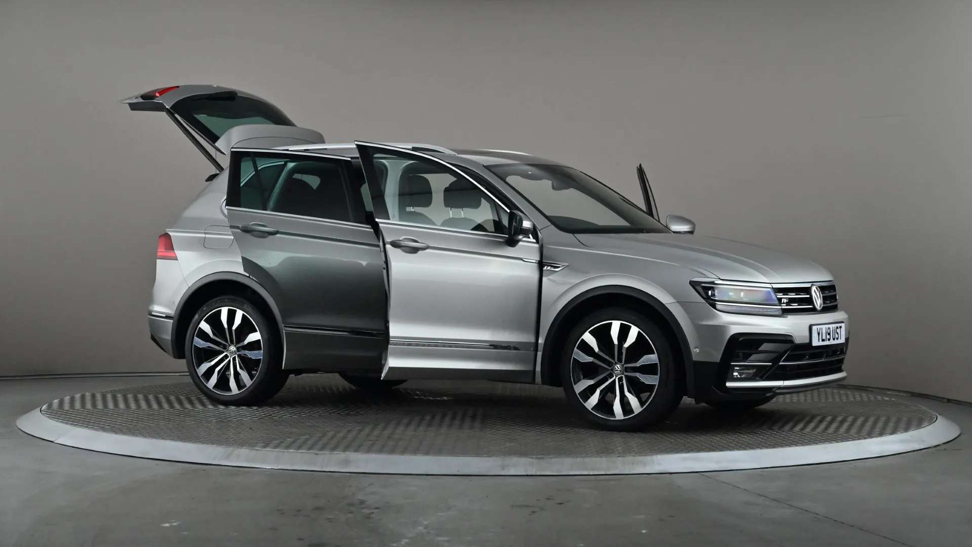 2019 VOLKSWAGEN TIGUAN 2019 VOLKSWAGEN TIGUAN