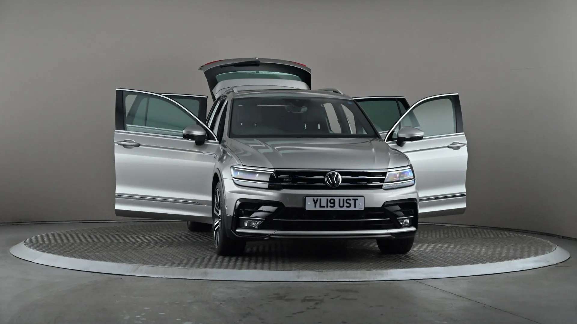2019 VOLKSWAGEN TIGUAN 2019 VOLKSWAGEN TIGUAN