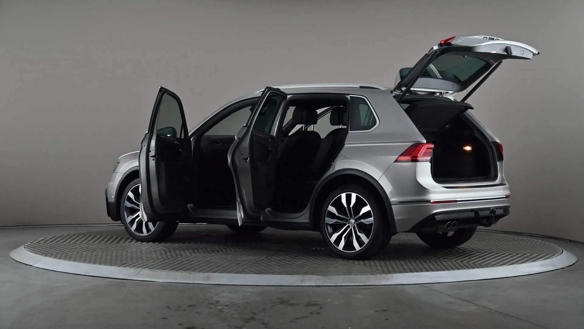 2019 VOLKSWAGEN TIGUAN 2019 VOLKSWAGEN TIGUAN