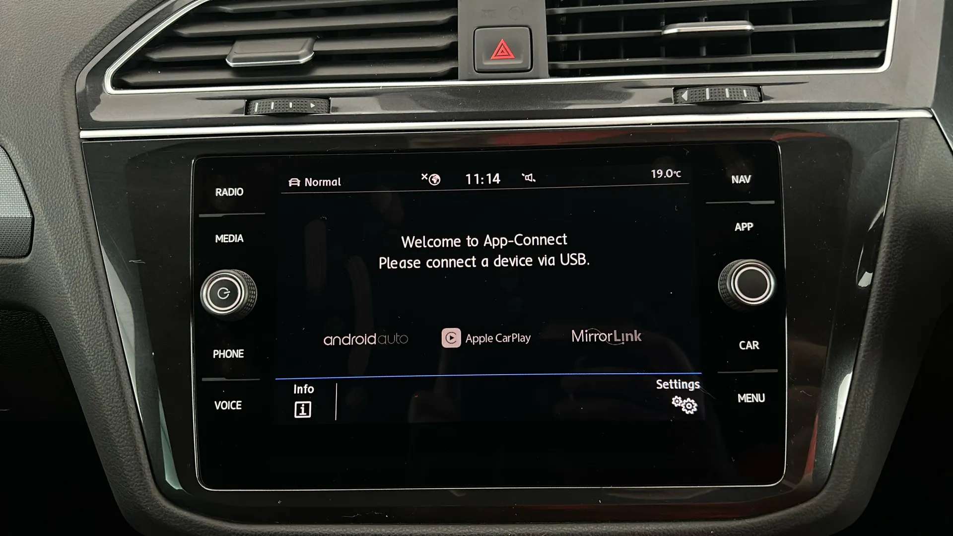2019 VOLKSWAGEN TIGUAN 2019 VOLKSWAGEN TIGUAN