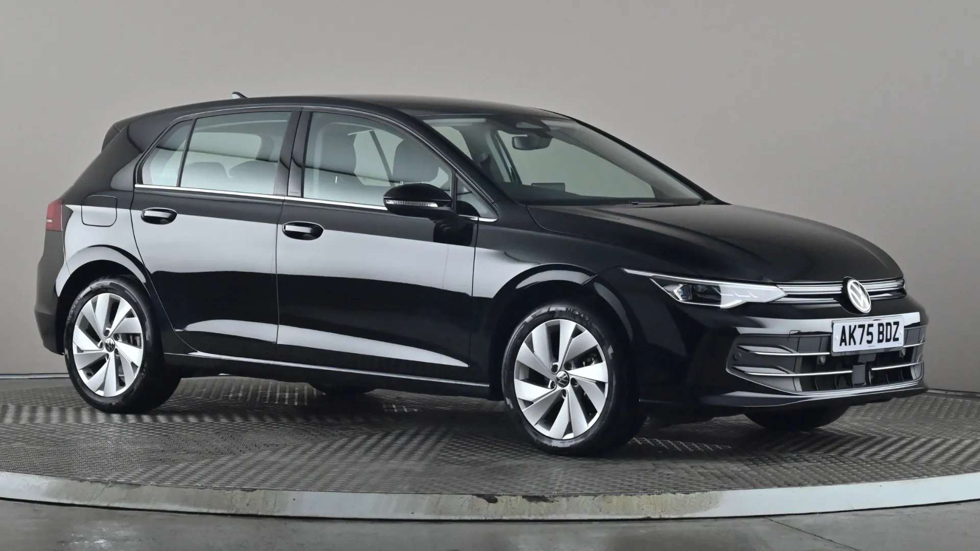A 2025 VOLKSWAGEN GOLF 1.5 eTSI 150 Style DSG A 2025 VOLKSWAGEN GOLF 1.5 eTSI 150 Style DSG