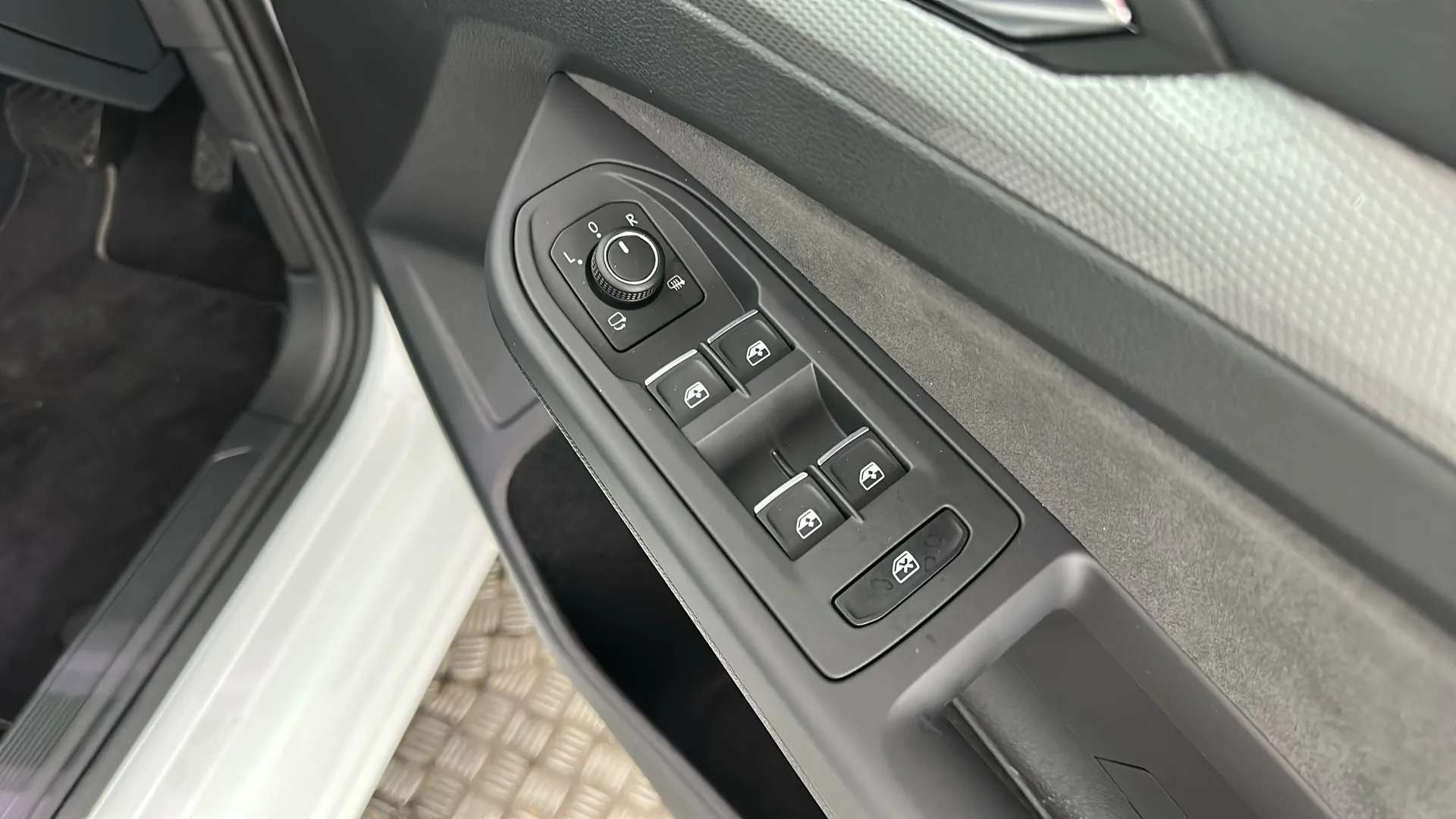 2025 VOLKSWAGEN GOLF 2025 VOLKSWAGEN GOLF