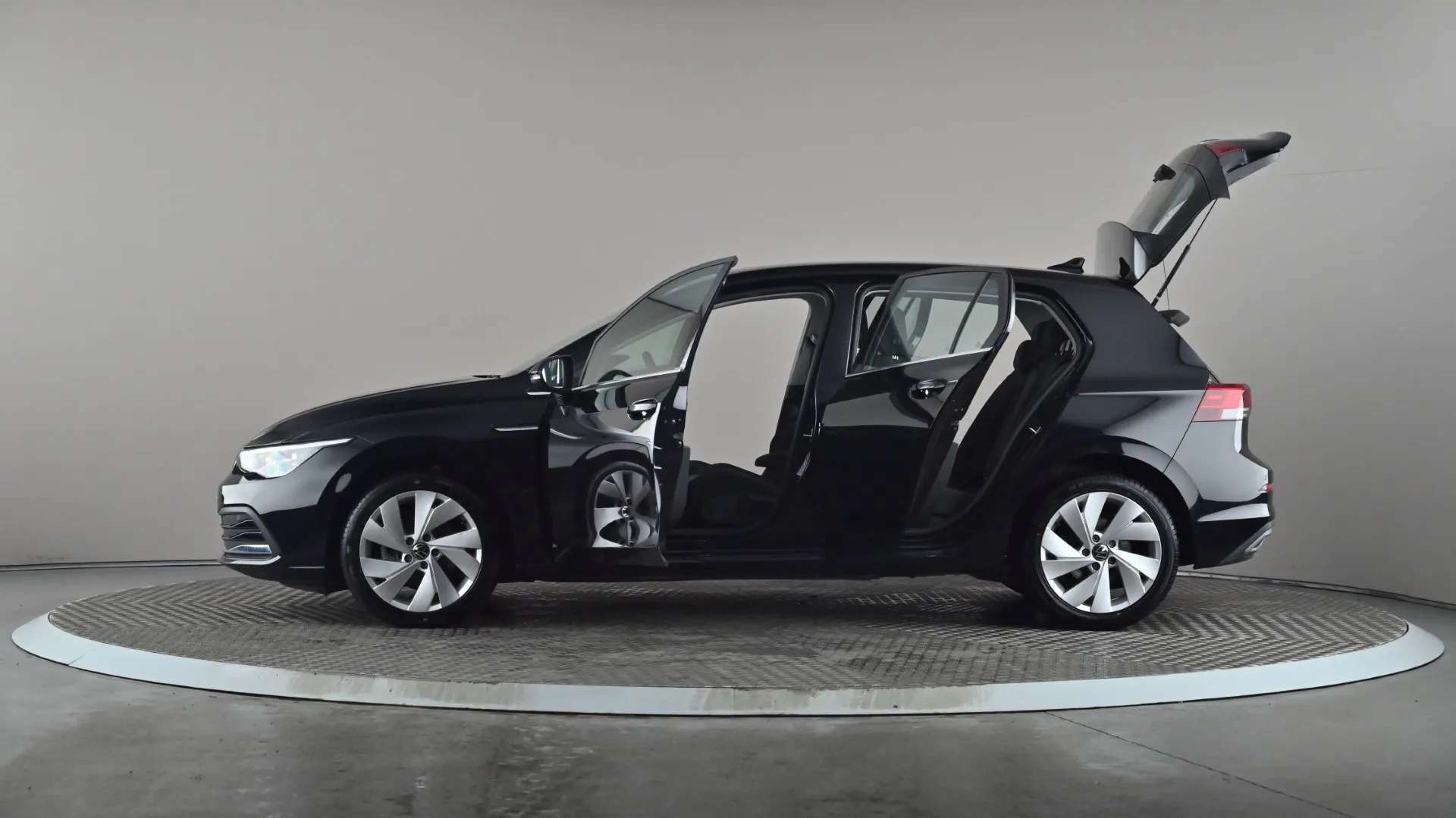 2021 VOLKSWAGEN GOLF 2021 VOLKSWAGEN GOLF