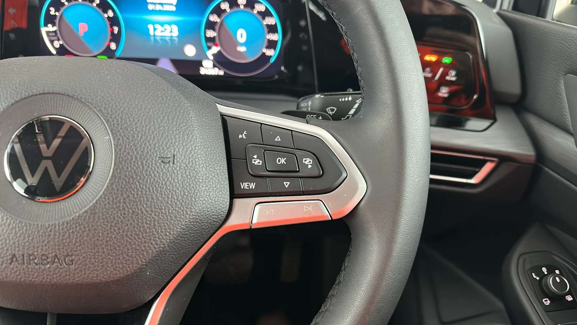 2021 VOLKSWAGEN GOLF 2021 VOLKSWAGEN GOLF