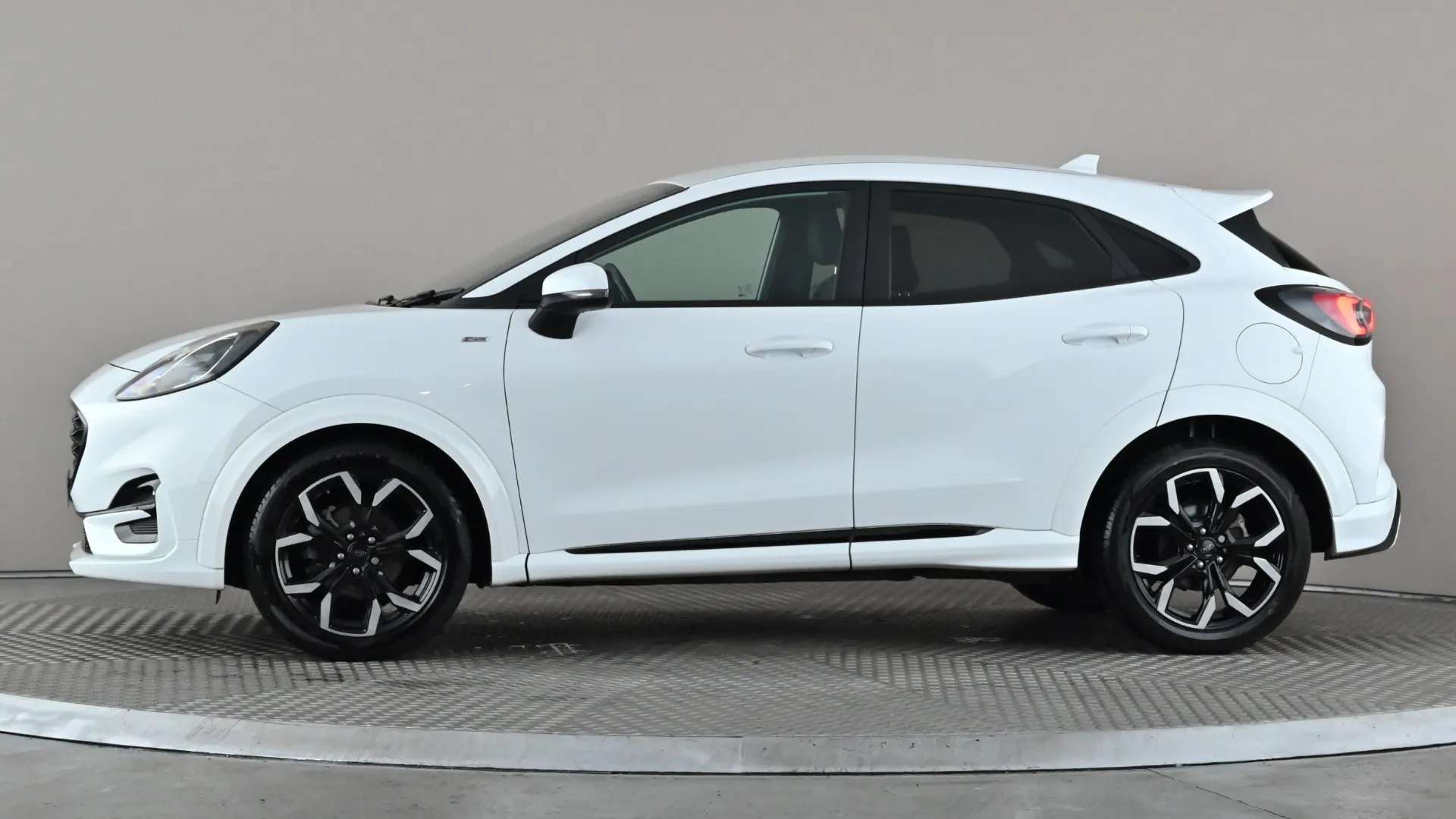 A 2022 FORD PUMA 1.0 EcoBoost Hybrid mHEV 155 ST-Line X A 2022 FORD PUMA 1.0 EcoBoost Hybrid mHEV 155 ST-Line X