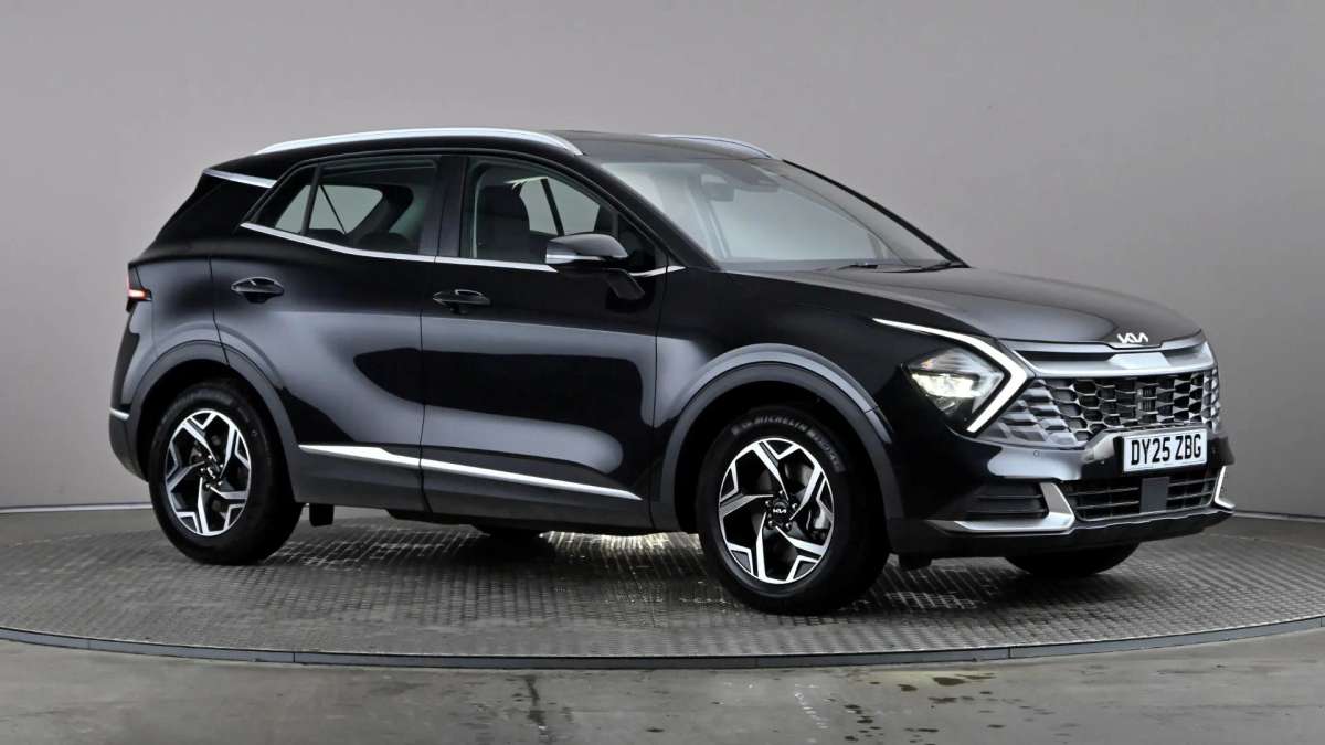 Check out this Kia Sportage 2025 Hybrid Electric Manual