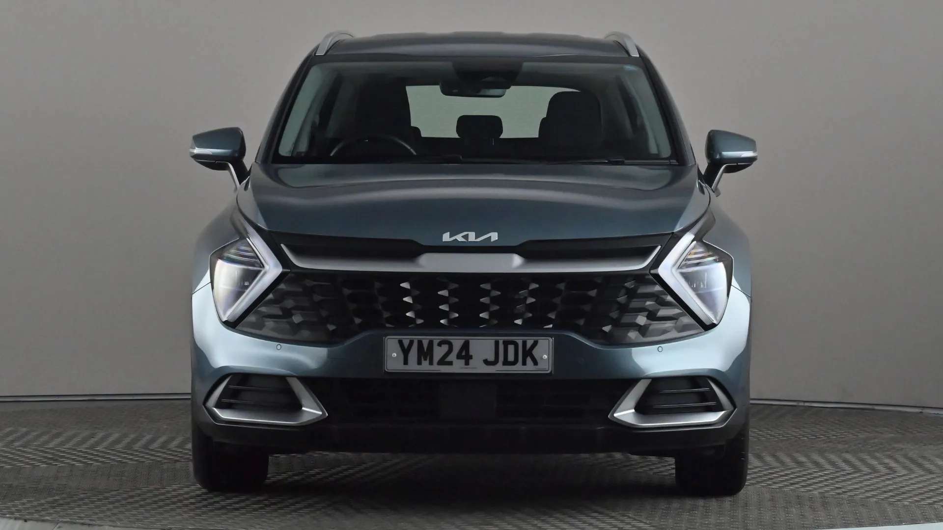 A 2024 KIA SPORTAGE 1.6T GDi 157 48V ISG 2 A 2024 KIA SPORTAGE 1.6T GDi 157 48V ISG 2