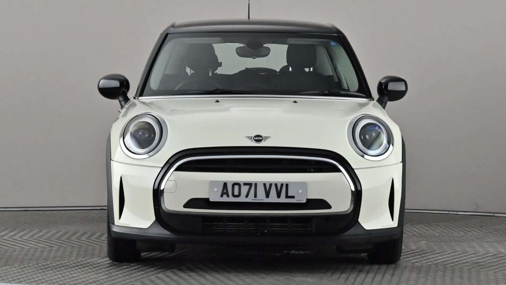 A 2021 MINI HATCH 1.5 Cooper Classic Auto A 2021 MINI HATCH 1.5 Cooper Classic Auto