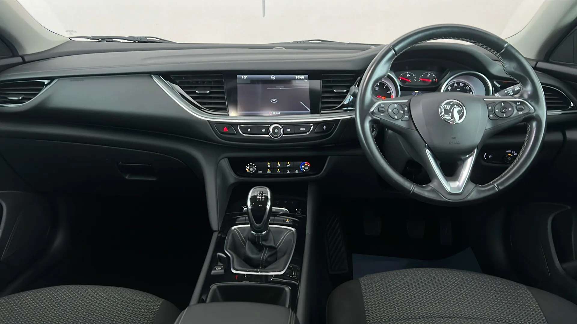 2017 VAUXHALL INSIGNIA GRAND SPORT 2017 VAUXHALL INSIGNIA GRAND SPORT
