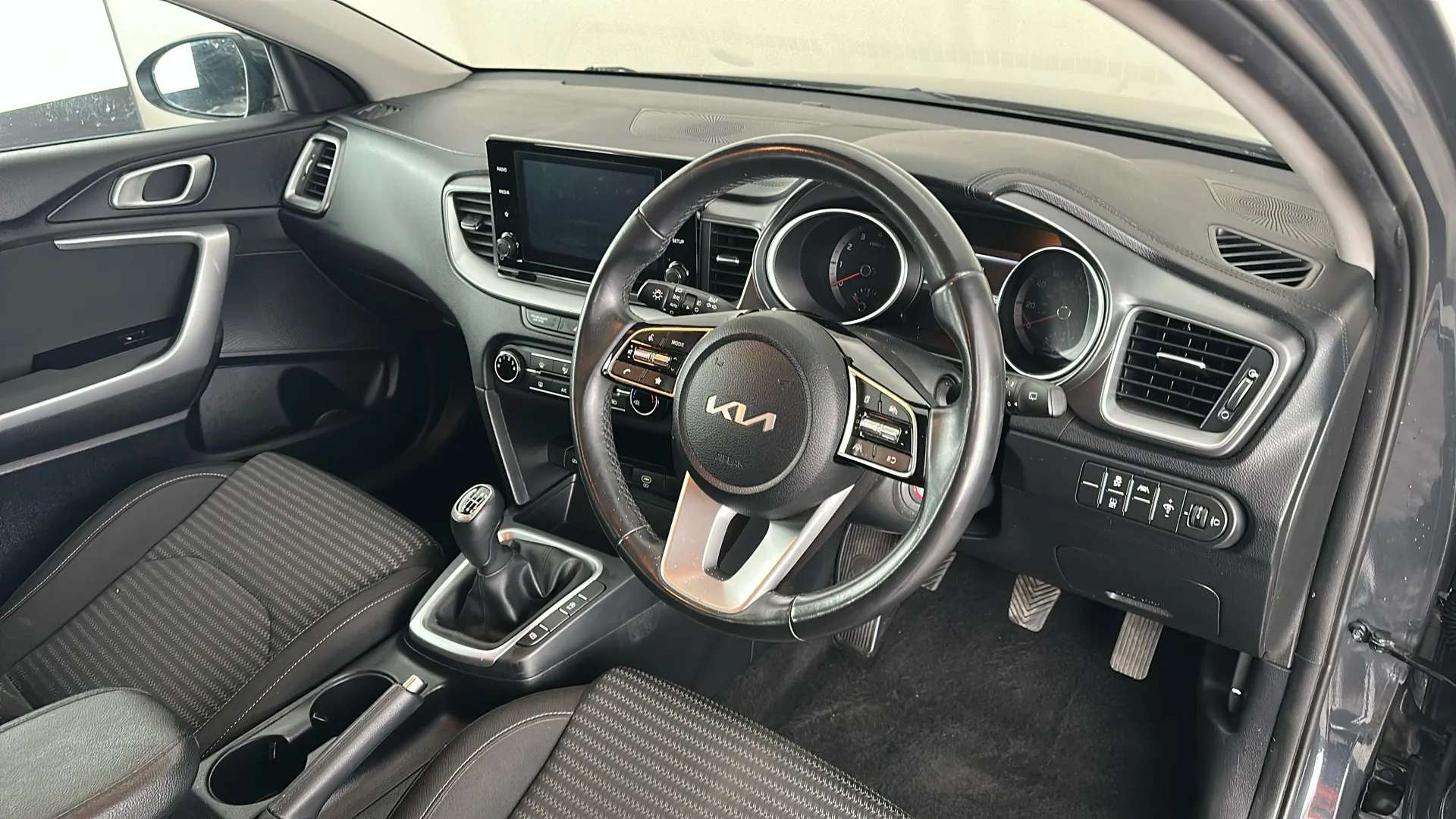 2023 KIA CEED 2023 KIA CEED
