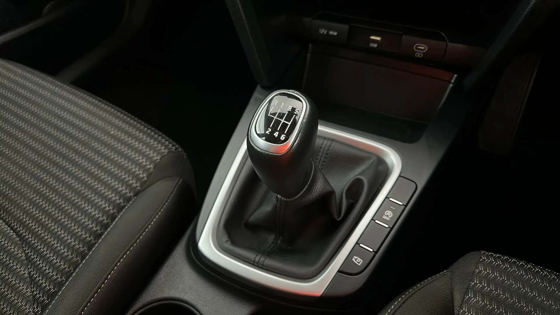 2023 KIA CEED 2023 KIA CEED