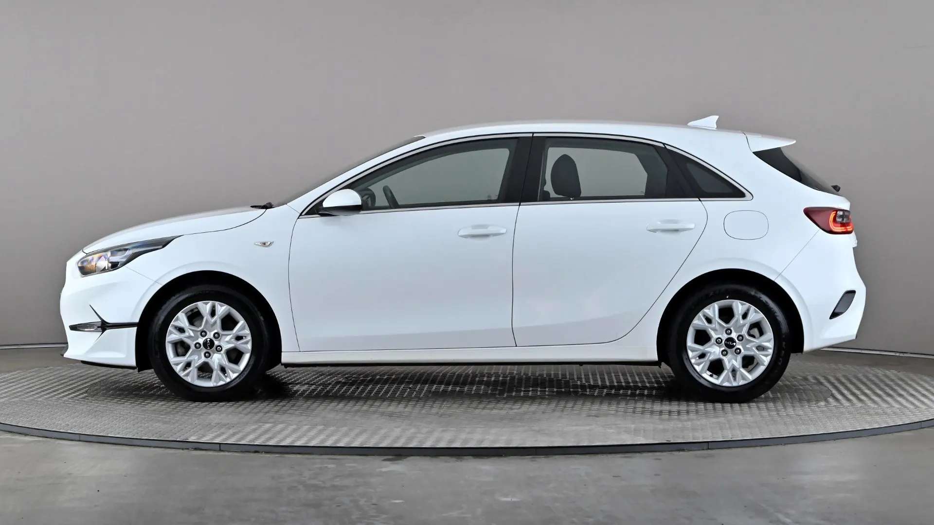 A 2023 KIA CEED 1.5T GDi ISG 2 A 2023 KIA CEED 1.5T GDi ISG 2