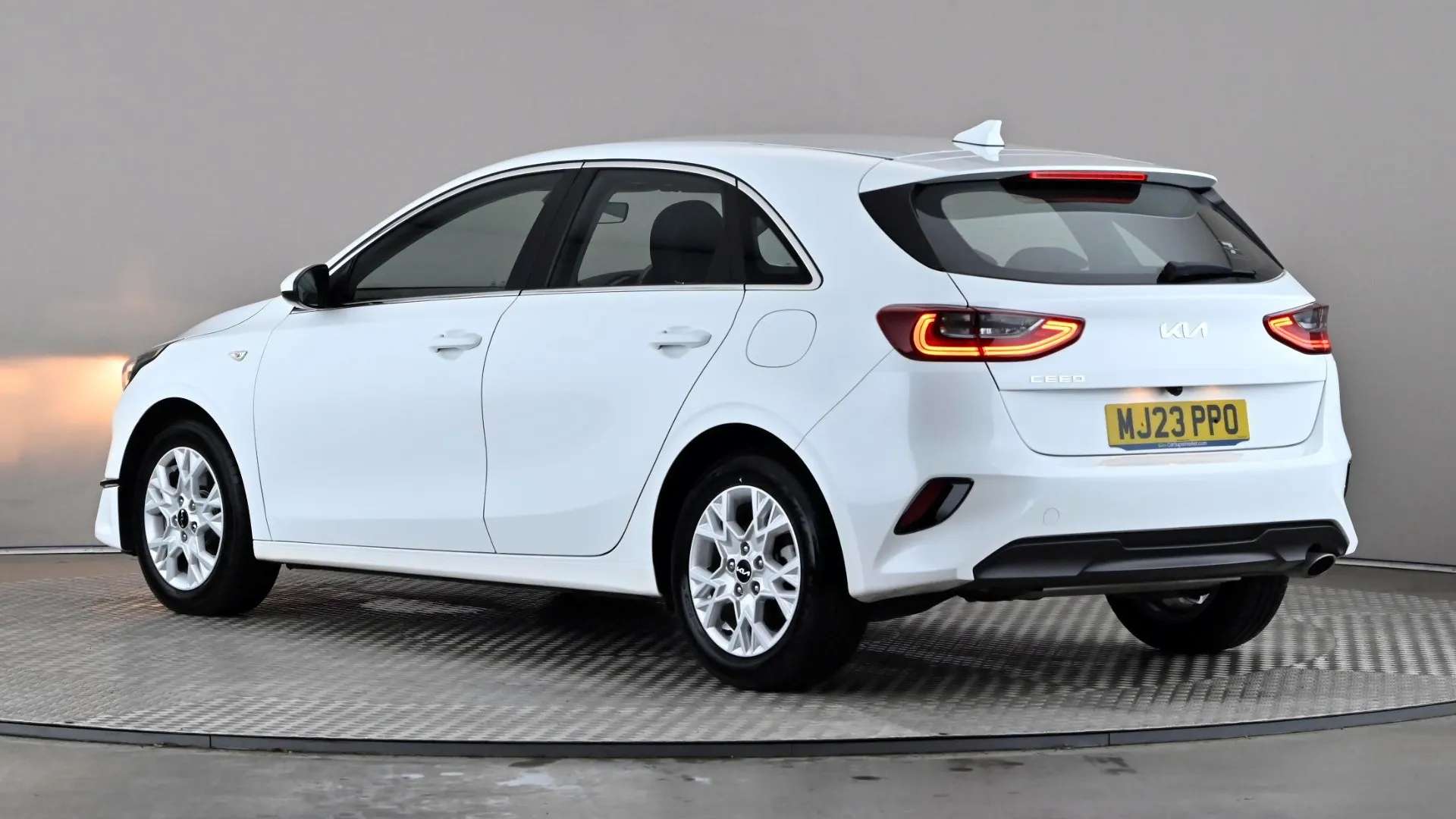 A 2023 KIA CEED 1.5T GDi ISG 2 A 2023 KIA CEED 1.5T GDi ISG 2