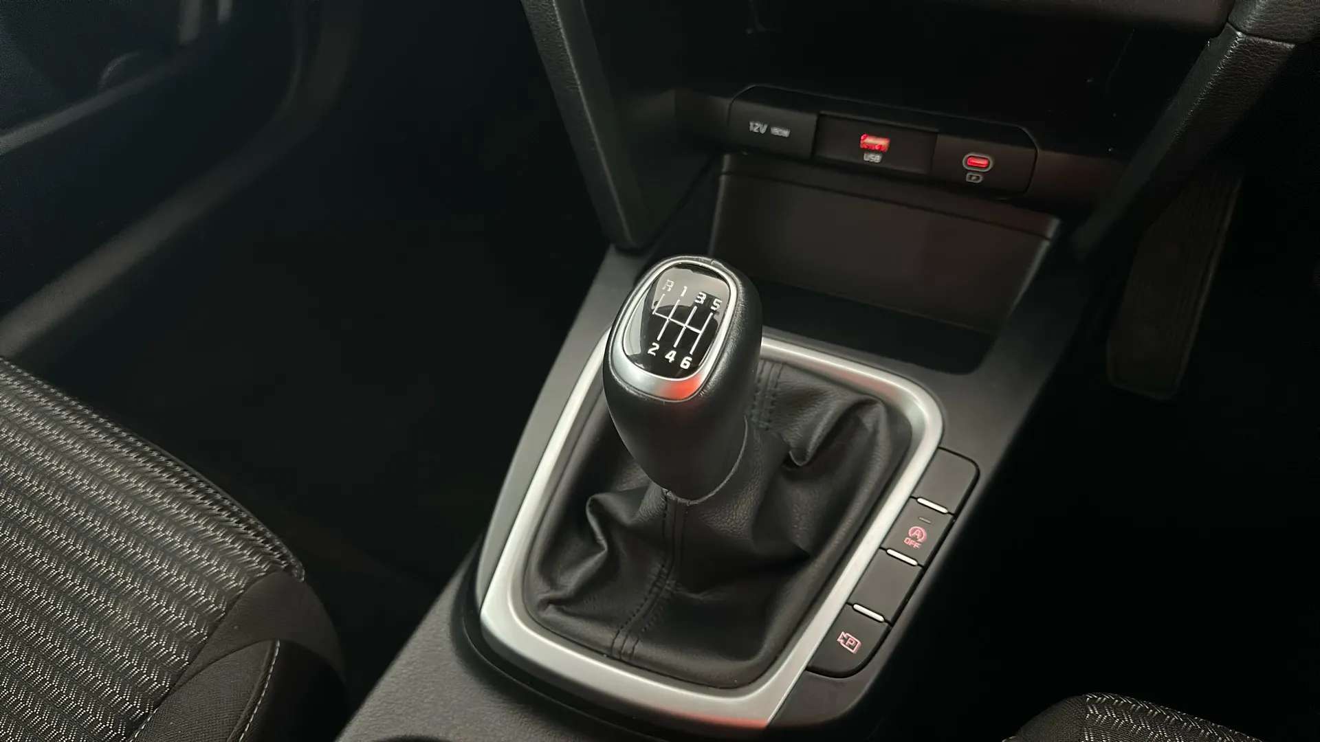 2023 KIA CEED 2023 KIA CEED