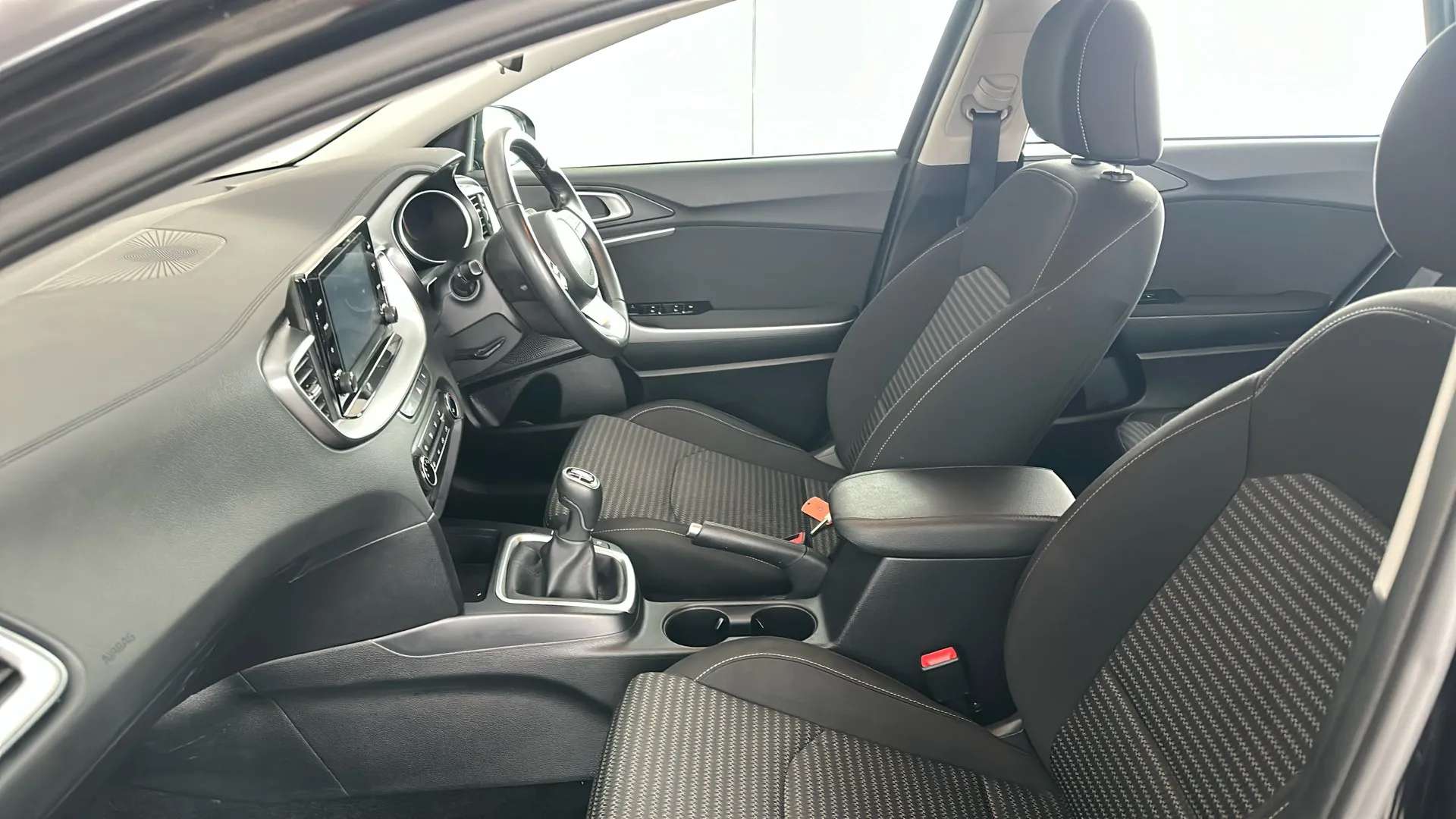 2023 KIA CEED 2023 KIA CEED