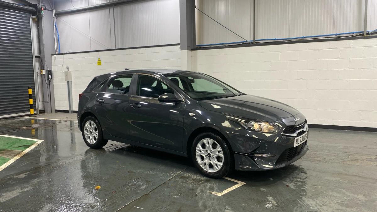 Check out this Kia Ceed 2023 Petrol Manual