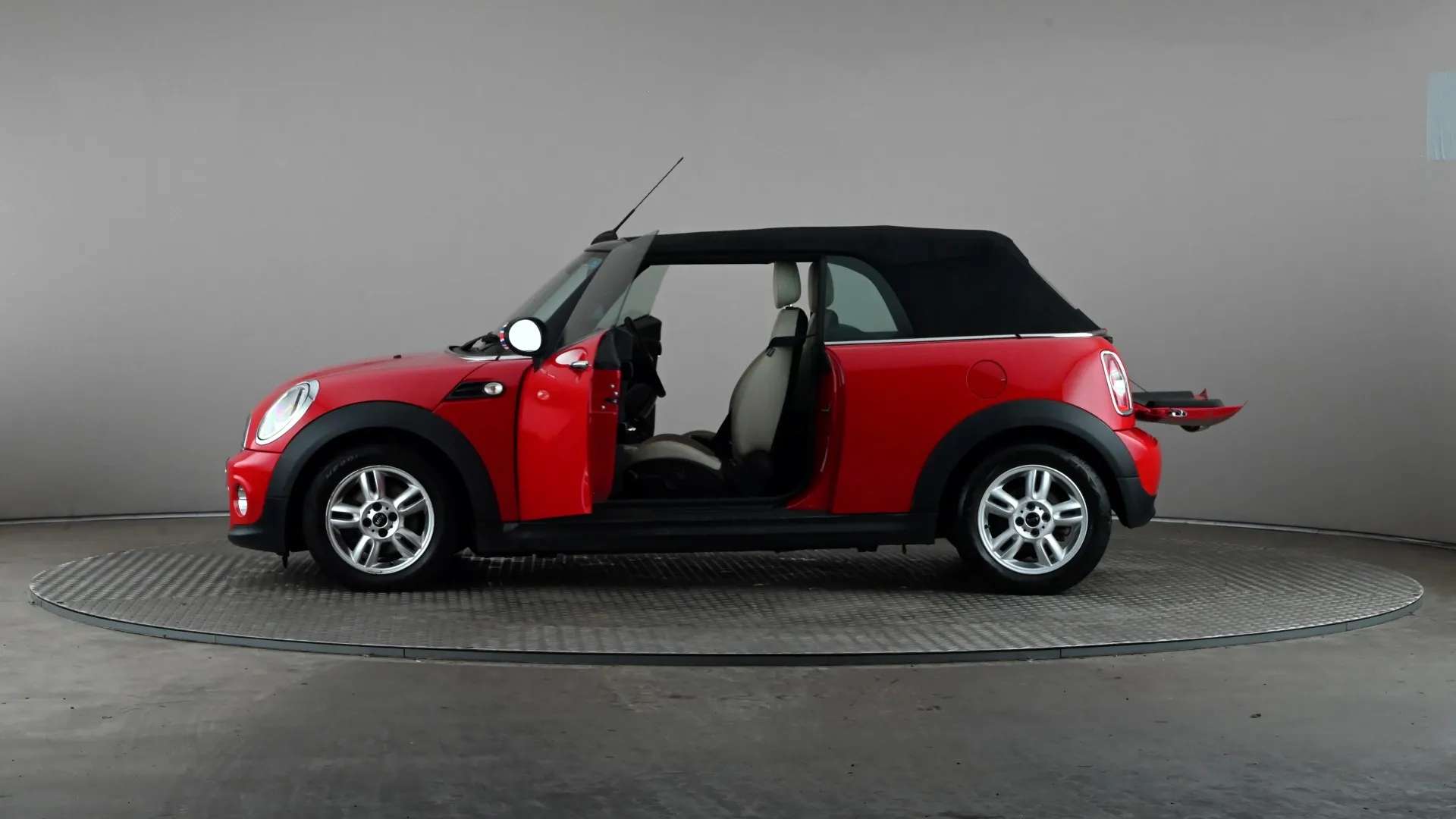 2013 MINI CONVERTIBLE 2013 MINI CONVERTIBLE