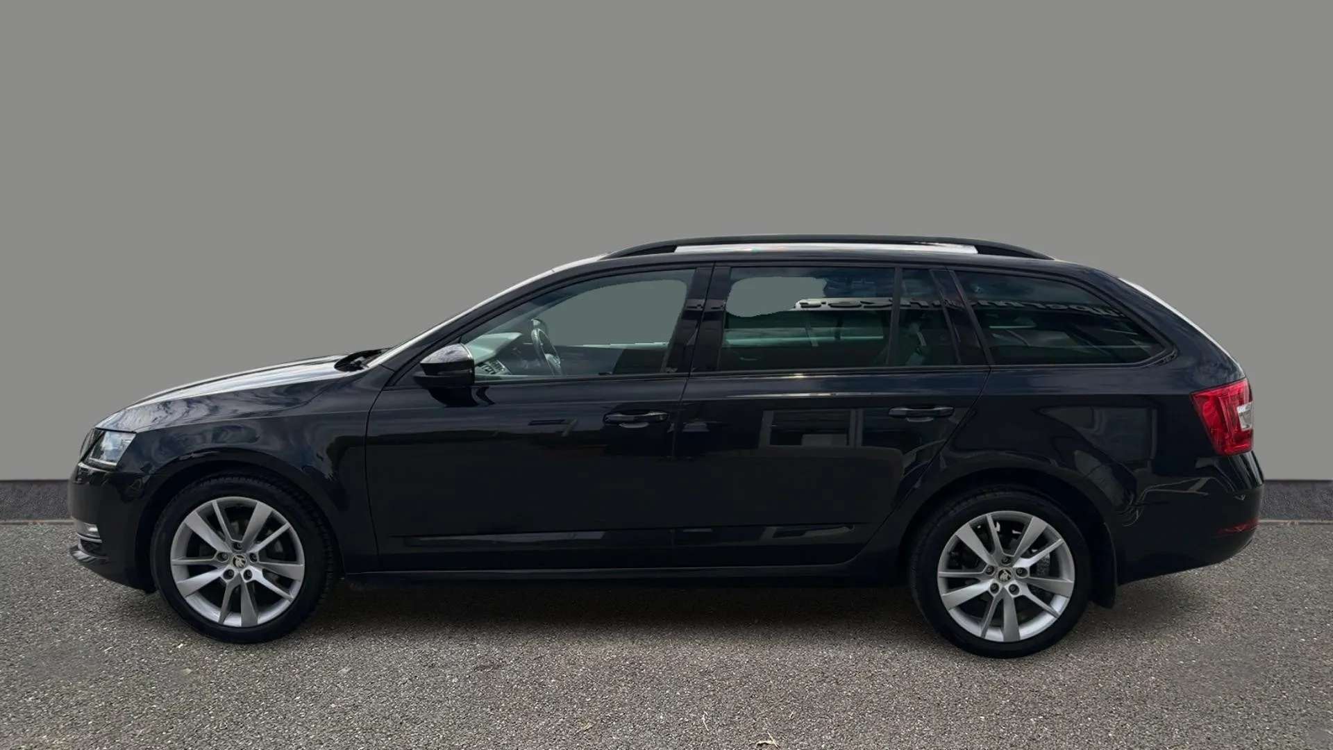 A 2017 SKODA OCTAVIA 1.6 TDI CR SE L A 2017 SKODA OCTAVIA 1.6 TDI CR SE L