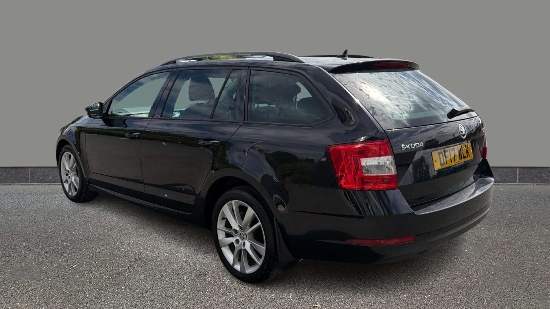 A 2017 SKODA OCTAVIA 1.6 TDI CR SE L A 2017 SKODA OCTAVIA 1.6 TDI CR SE L
