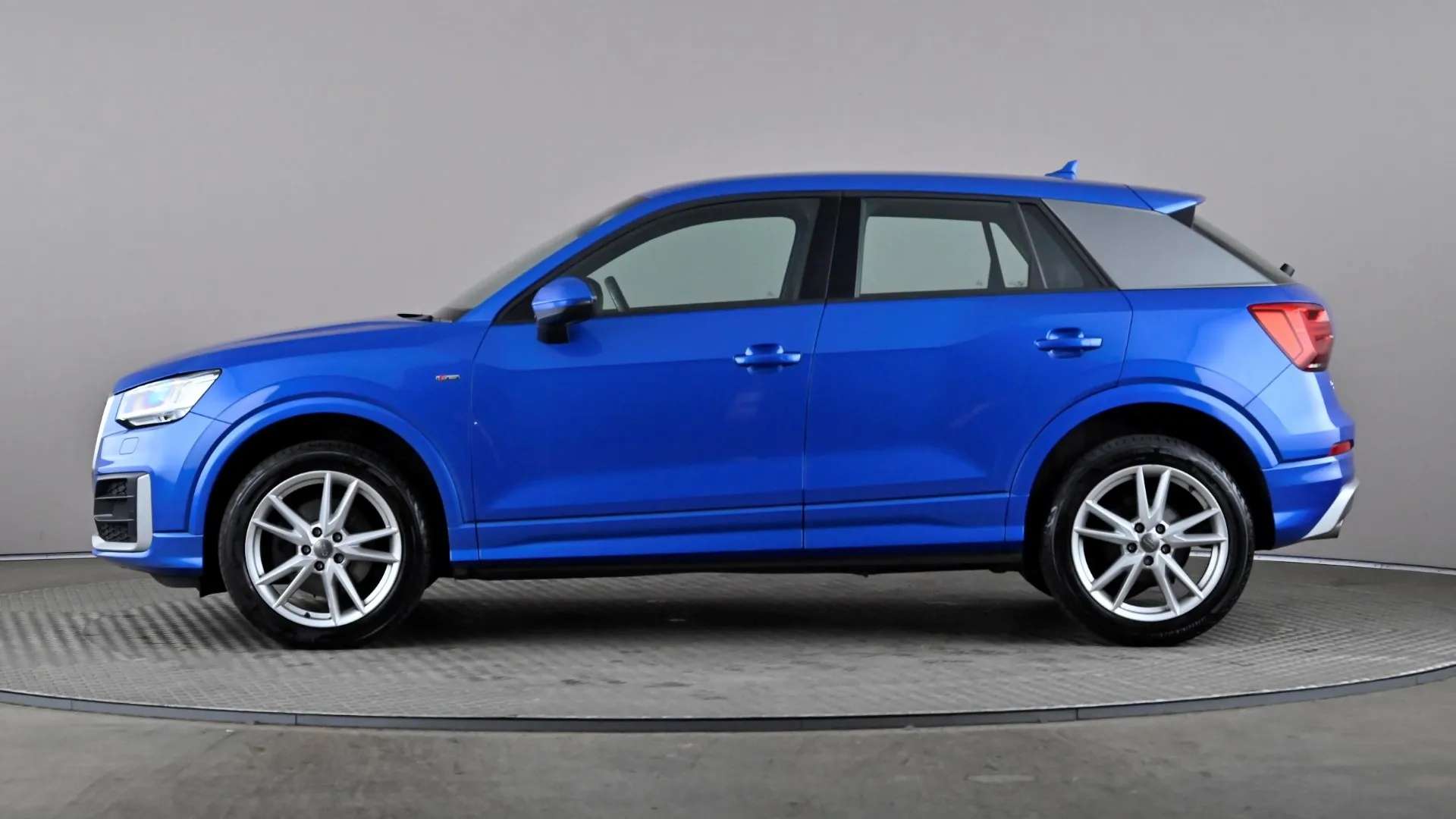 A 2018 AUDI Q2 1.6 TDI S Line A 2018 AUDI Q2 1.6 TDI S Line