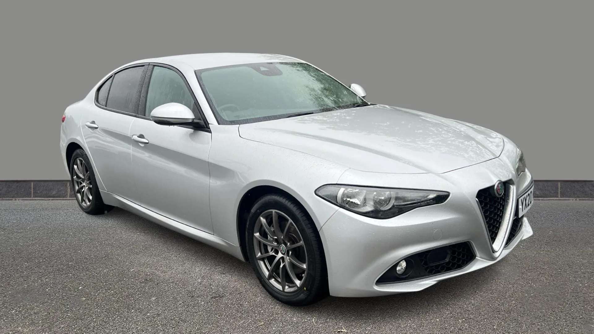 A 2020 ALFA ROMEO GIULIA 2.2 JTDM-2 160 Super Auto A 2020 ALFA ROMEO GIULIA 2.2 JTDM-2 160 Super Auto