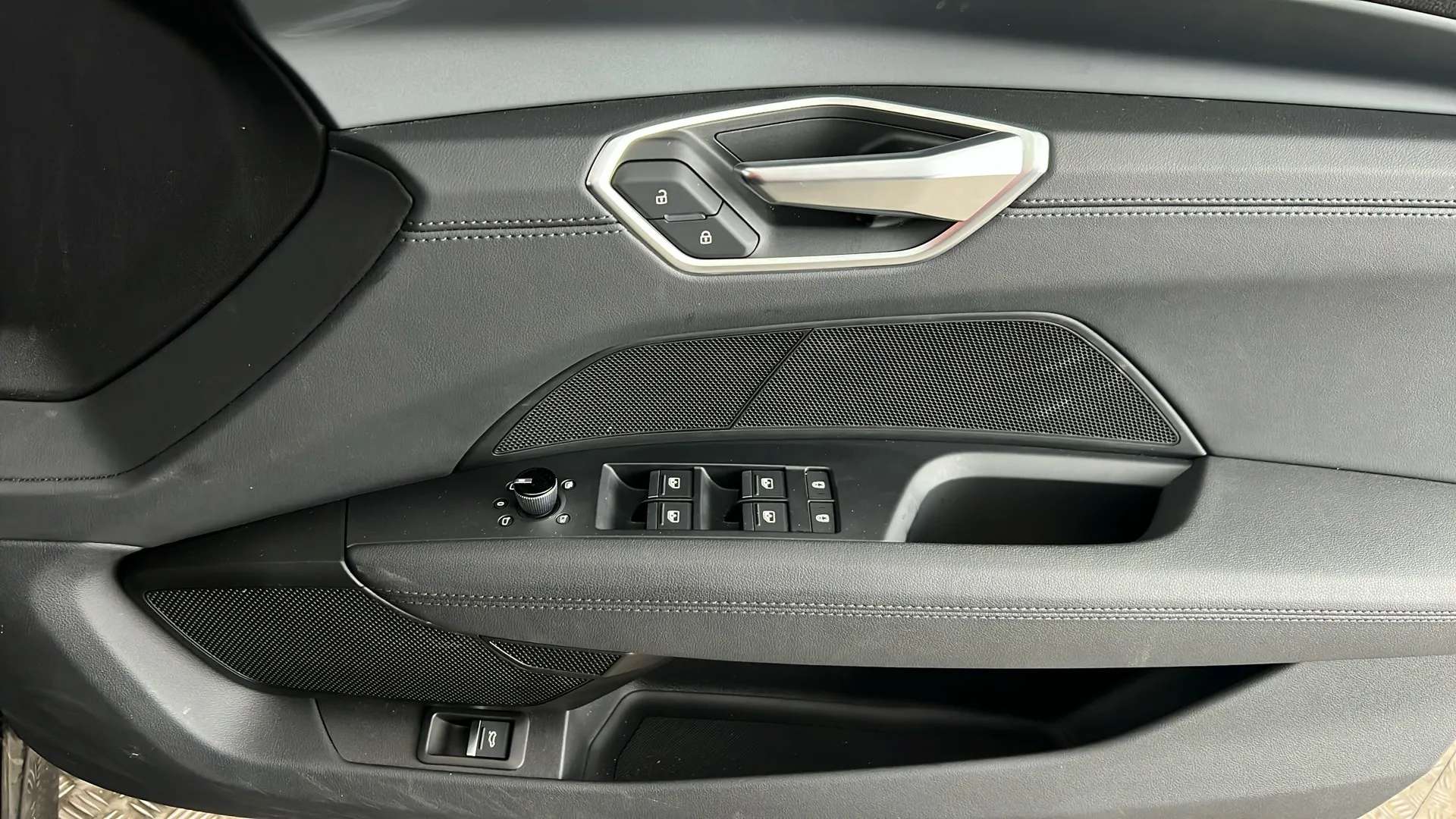 2023 AUDI E-TRON GT 2023 AUDI E-TRON GT