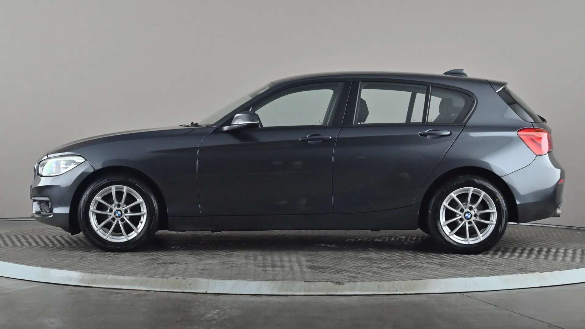 2018 BMW 1 SERIES 2018 BMW 1 SERIES