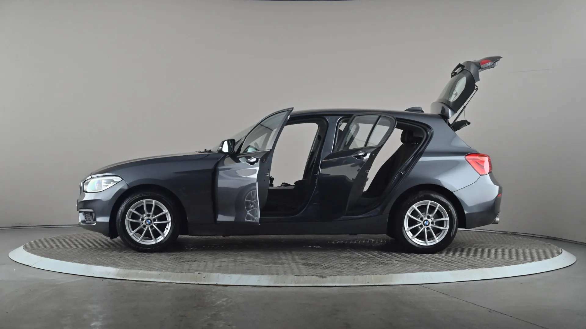 2018 BMW 1 SERIES 2018 BMW 1 SERIES