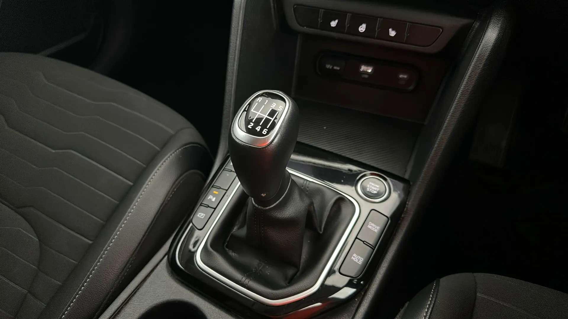 2023 KIA SPORTAGE 2023 KIA SPORTAGE