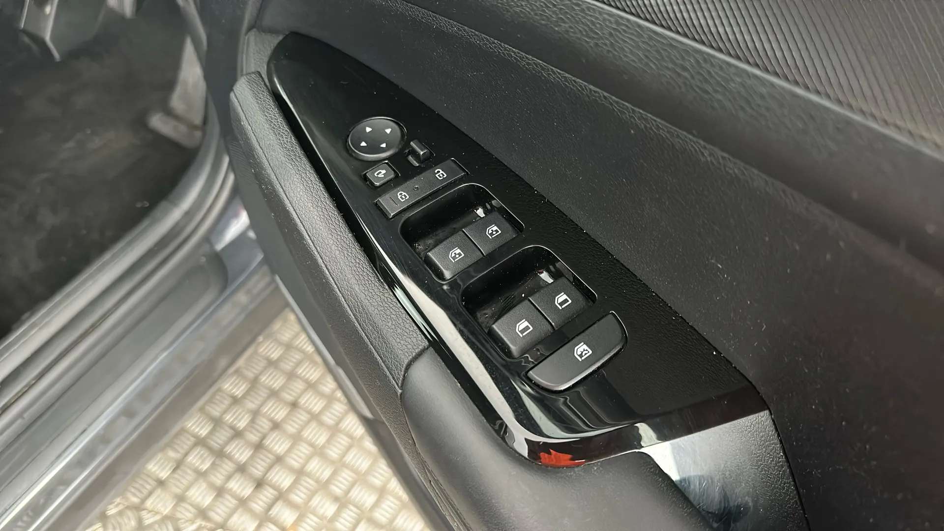2023 KIA SPORTAGE 2023 KIA SPORTAGE