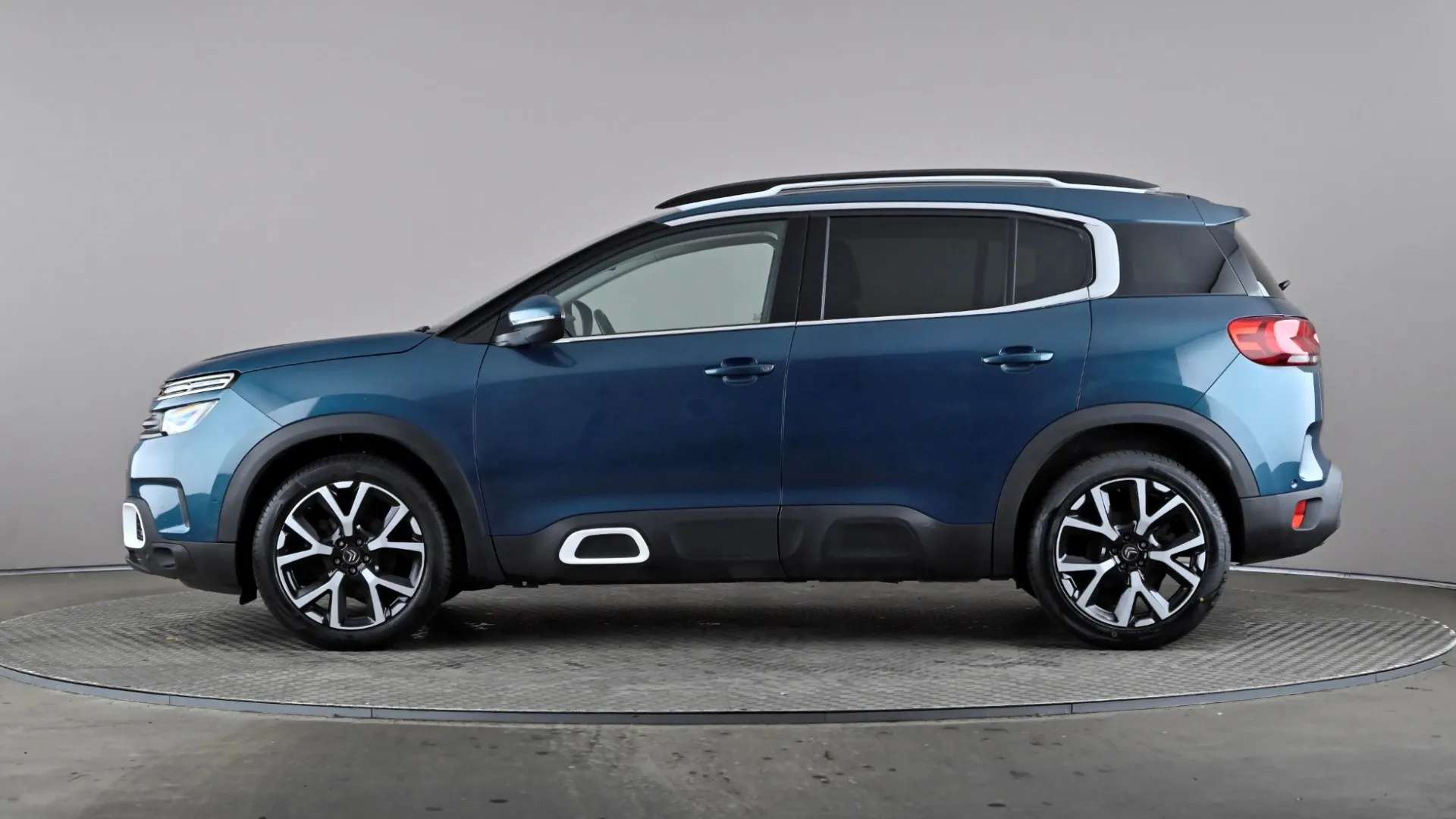 A 2020 CITROEN C5 AIRCROSS 1.5 BlueHDi 130 Flair Plus A 2020 CITROEN C5 AIRCROSS 1.5 BlueHDi 130 Flair Plus