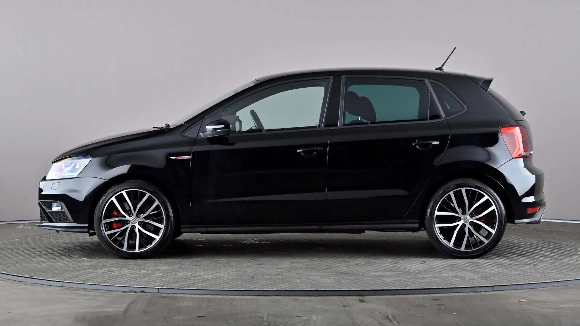 A 2017 VOLKSWAGEN POLO 1.8 TSI GTI DSG A 2017 VOLKSWAGEN POLO 1.8 TSI GTI DSG