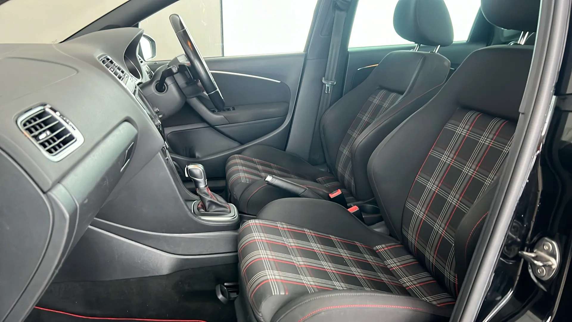 2017 VOLKSWAGEN POLO 2017 VOLKSWAGEN POLO