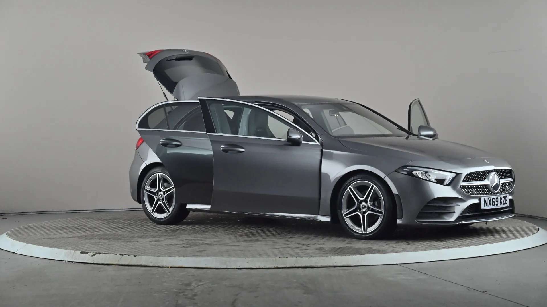 2019 MERCEDES-BENZ A CLASS 2019 MERCEDES-BENZ A CLASS