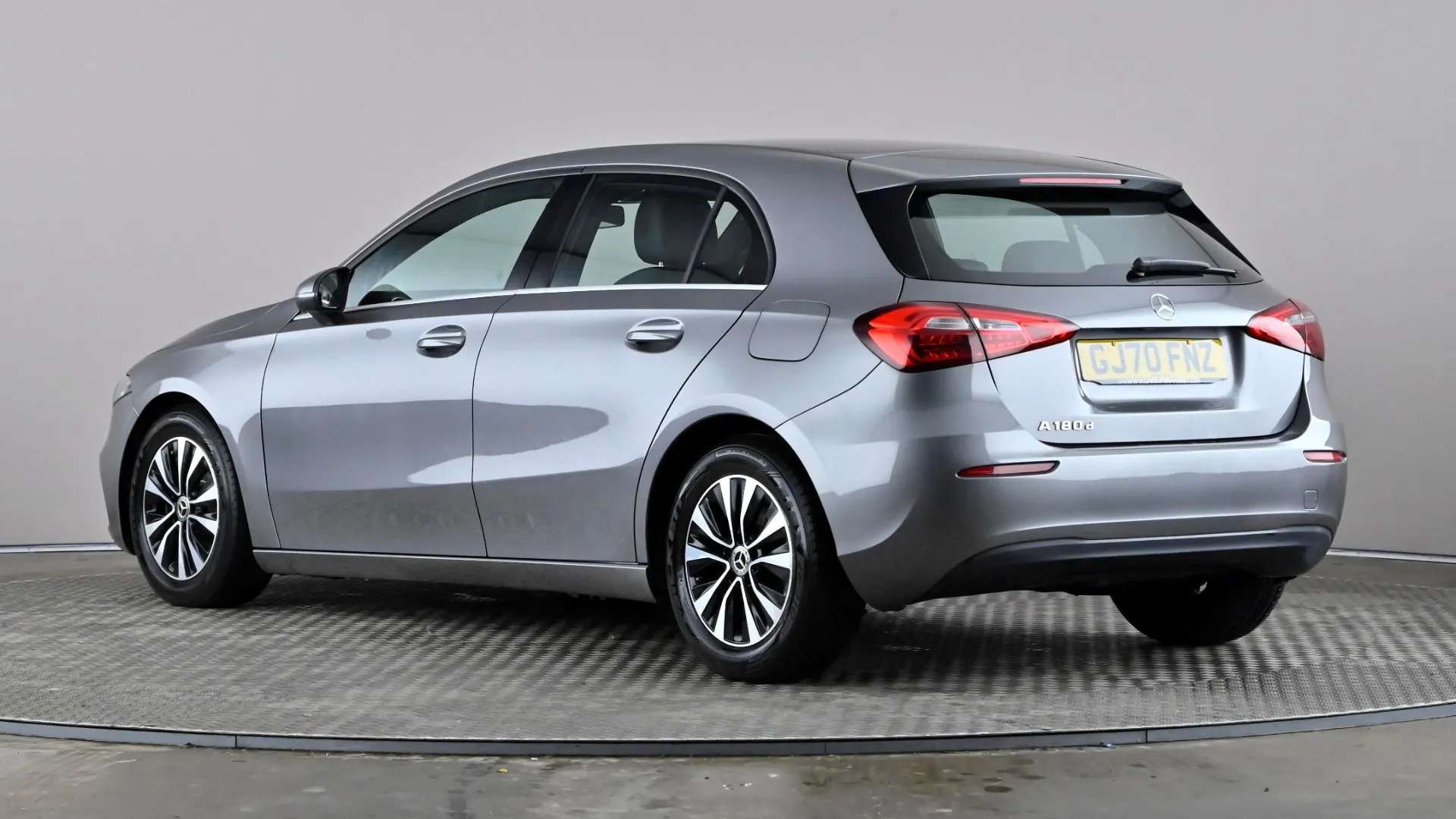 A 2020 MERCEDES-BENZ A CLASS A180d SE Auto A 2020 MERCEDES-BENZ A CLASS A180d SE Auto