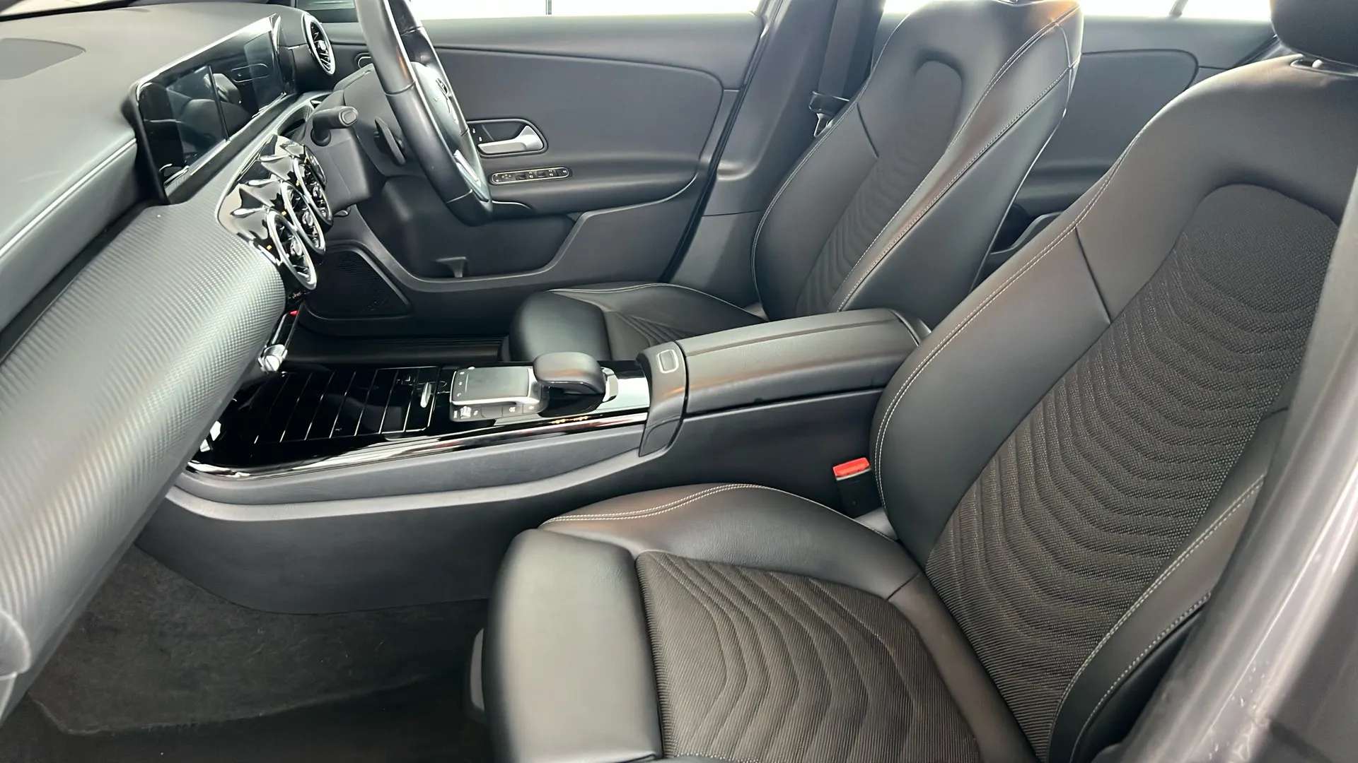 2020 MERCEDES-BENZ A CLASS 2020 MERCEDES-BENZ A CLASS