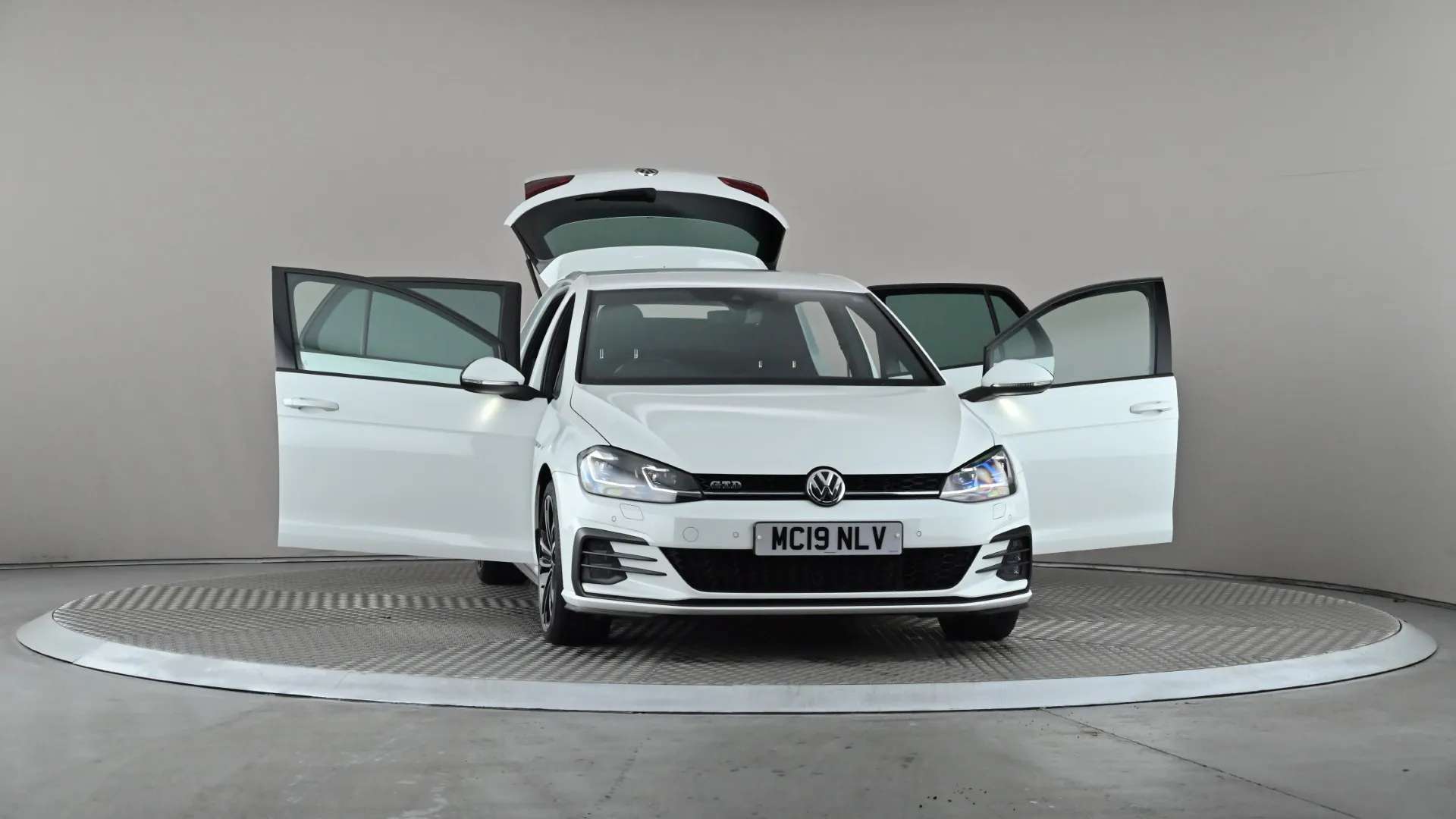 2019 VOLKSWAGEN GOLF 2019 VOLKSWAGEN GOLF