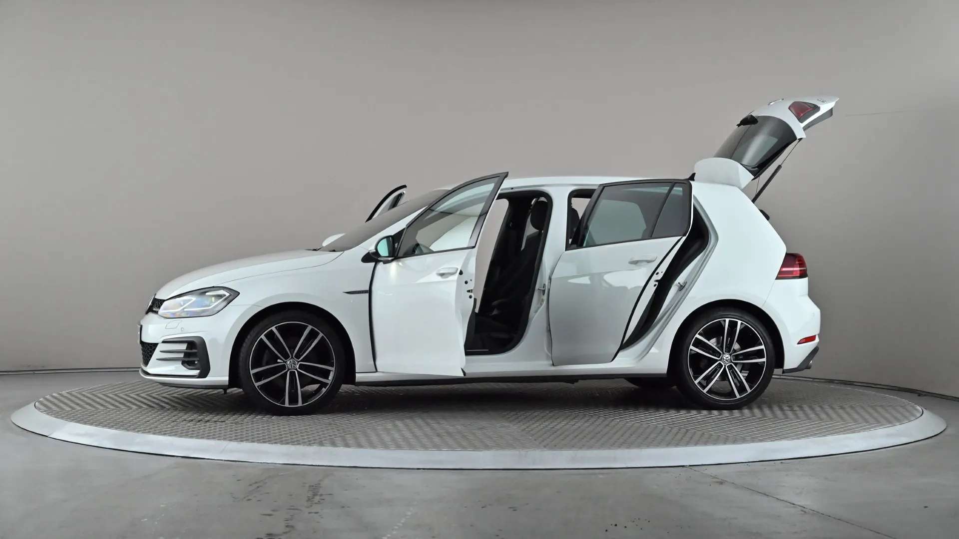 2019 VOLKSWAGEN GOLF 2019 VOLKSWAGEN GOLF