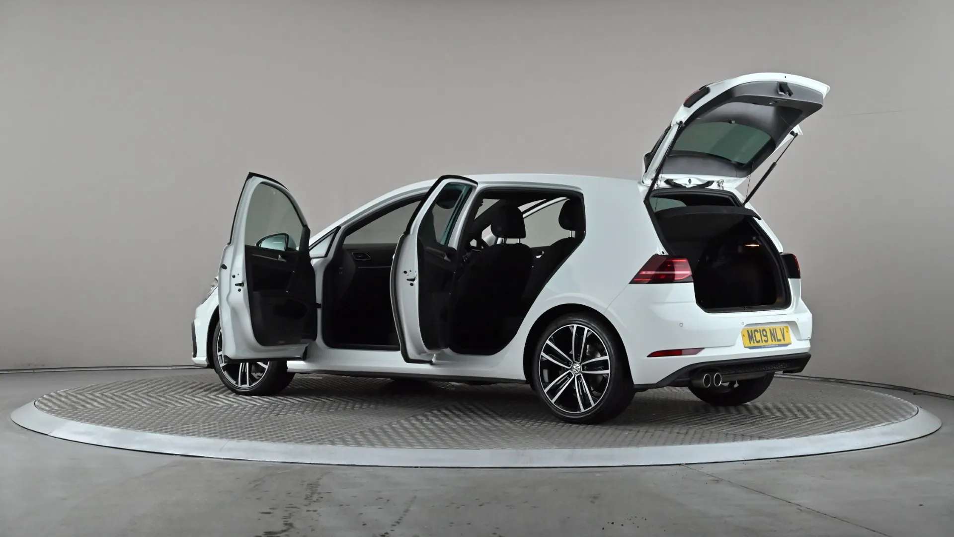 2019 VOLKSWAGEN GOLF 2019 VOLKSWAGEN GOLF