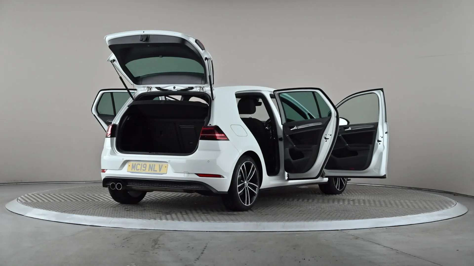 2019 VOLKSWAGEN GOLF 2019 VOLKSWAGEN GOLF