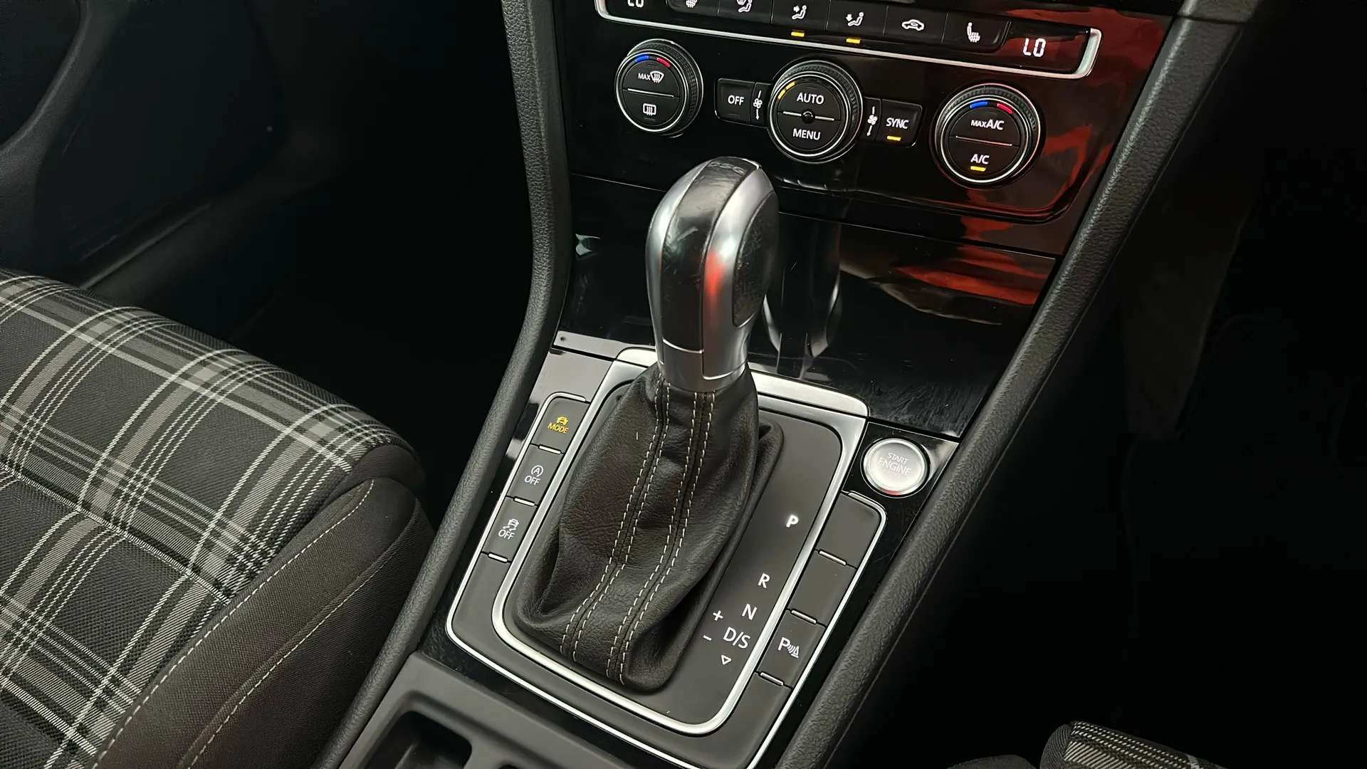 2019 VOLKSWAGEN GOLF 2019 VOLKSWAGEN GOLF