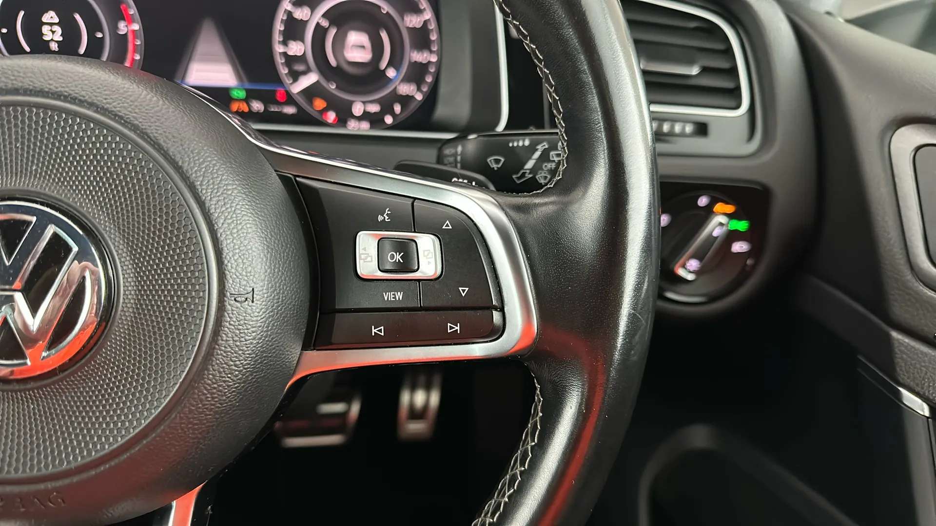 2019 VOLKSWAGEN GOLF 2019 VOLKSWAGEN GOLF