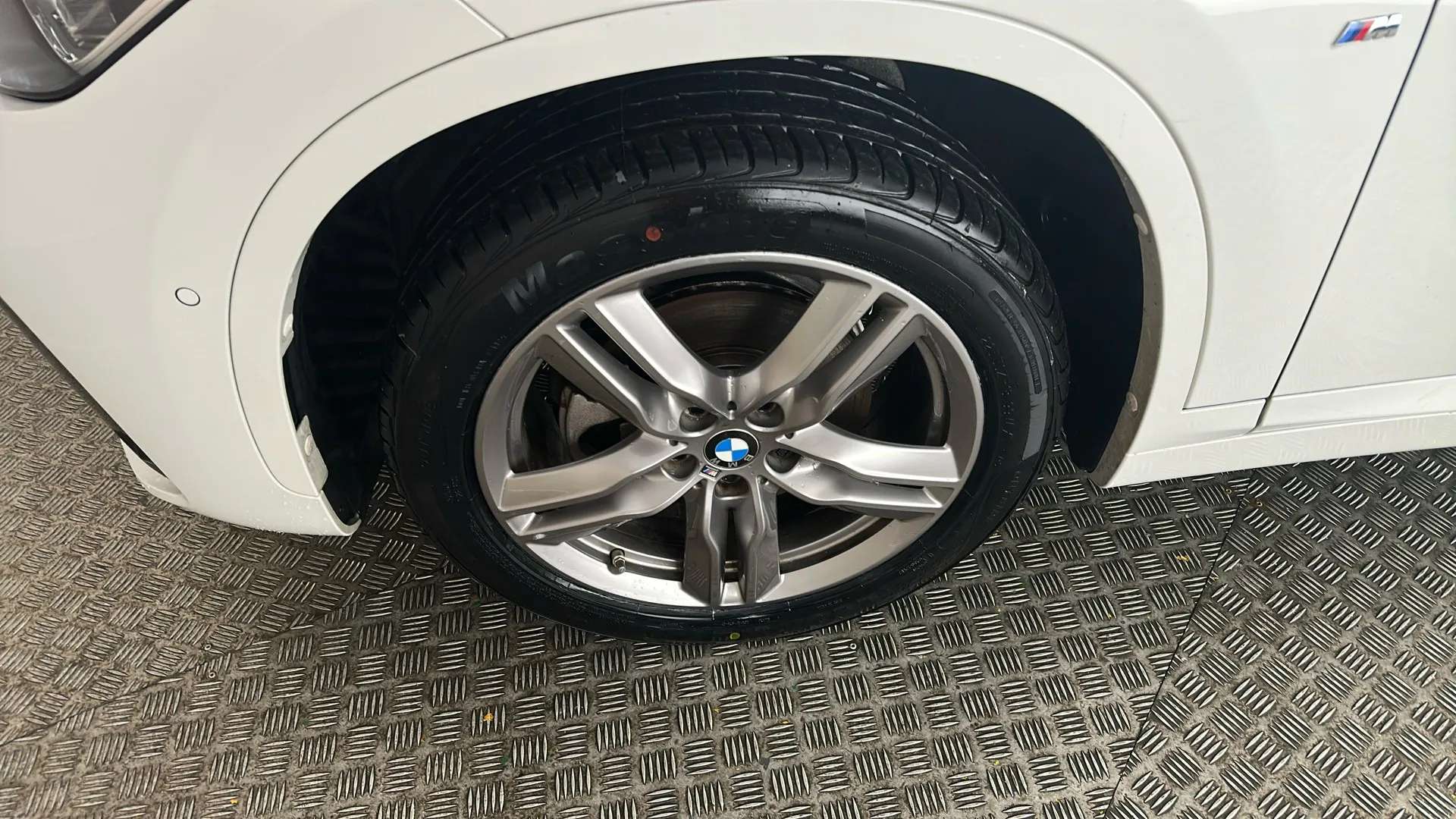 2021 BMW X1 2021 BMW X1