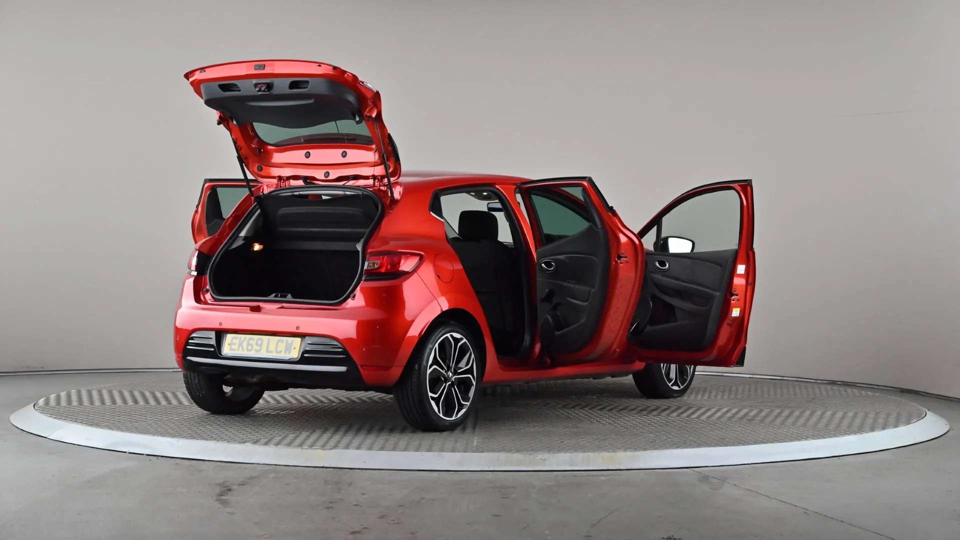 2019 RENAULT CLIO 2019 RENAULT CLIO