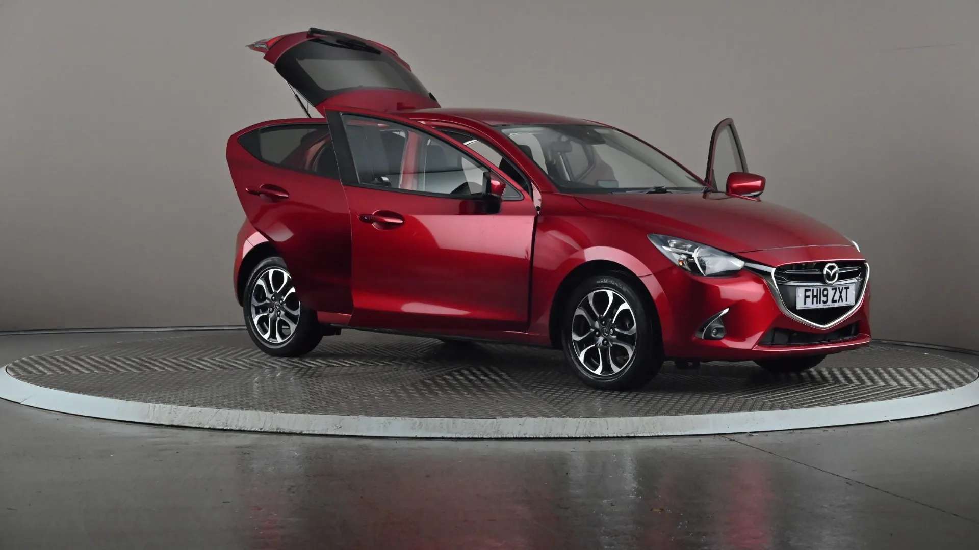 2019 MAZDA MAZDA2 2019 MAZDA MAZDA2